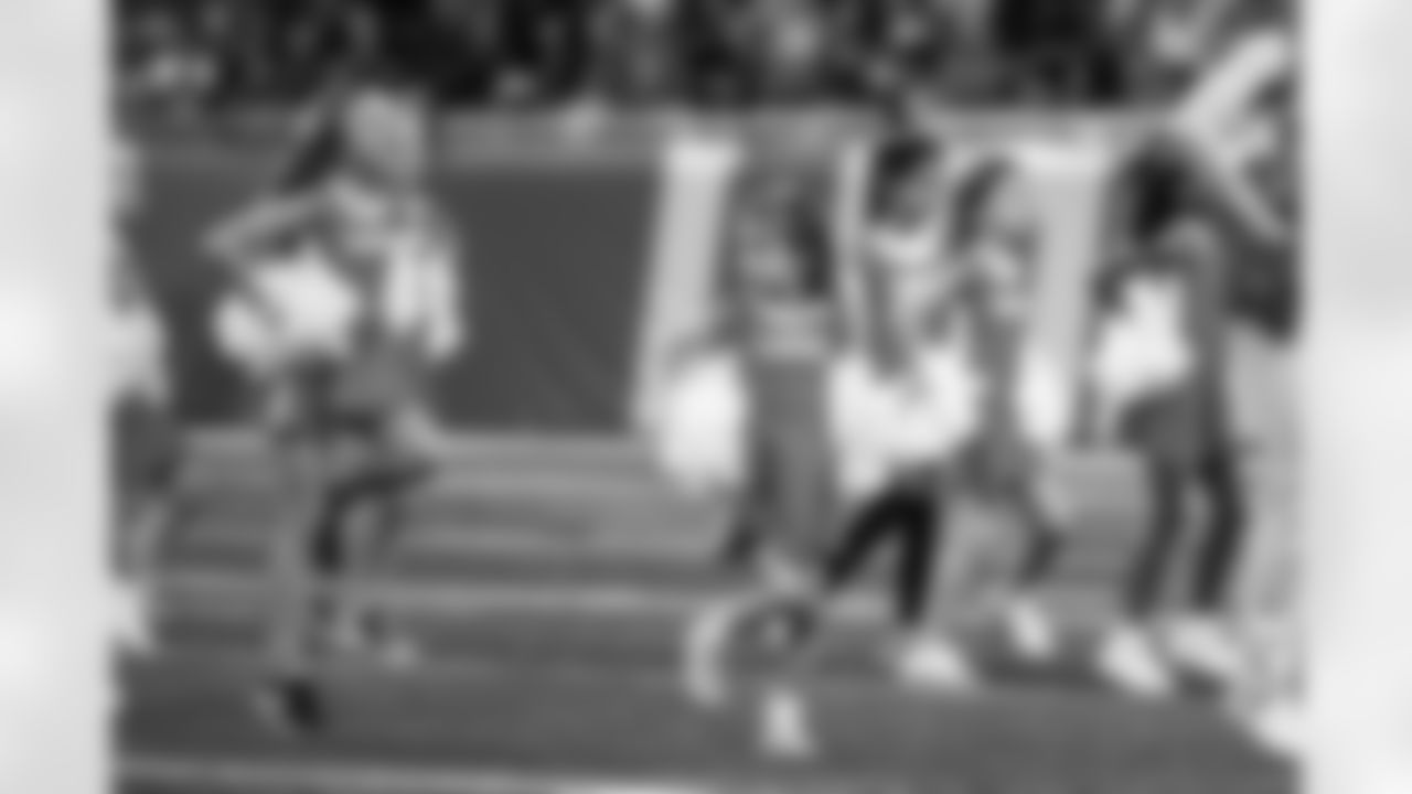 Junior Cheer participants perform at halftime during an NFL football game against the Pittsburgh Steelers on Sunday, Dec. 21, 2025 in Detroit. (Mike Ferdinande/Detroit Lions)