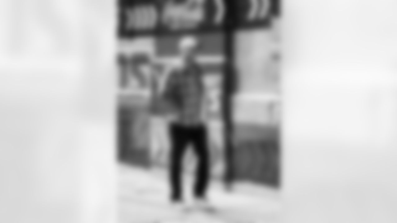 Detroit Lions quarterback Jared Goff (16) arrives to an NFL football game against the Green Bay Packers on Thursday, Nov. 27, 2025 in Detroit. (Jeff Nguyen/Detroit Lions via AP)