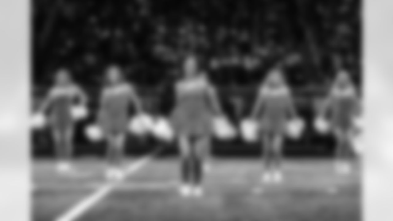 Detroit Lions Cheerleaders perform before an NFL football game against the Green Bay Packers on Thursday, Nov. 27, 2025 in Detroit. (Mike Ferdinande/Detroit Lions)