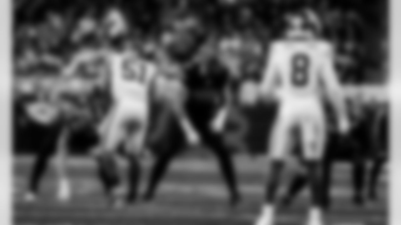 Detroit Lions tight end Brock Wright (89), Detroit Lions tackle Dan Skipper (70), and Detroit Lions tackle Penei Sewell (58) during an NFL football game against the New York Giants on Sunday, Nov. 23, 2025 in Detroit. (Jeff Nguyen/Detroit Lions via AP)