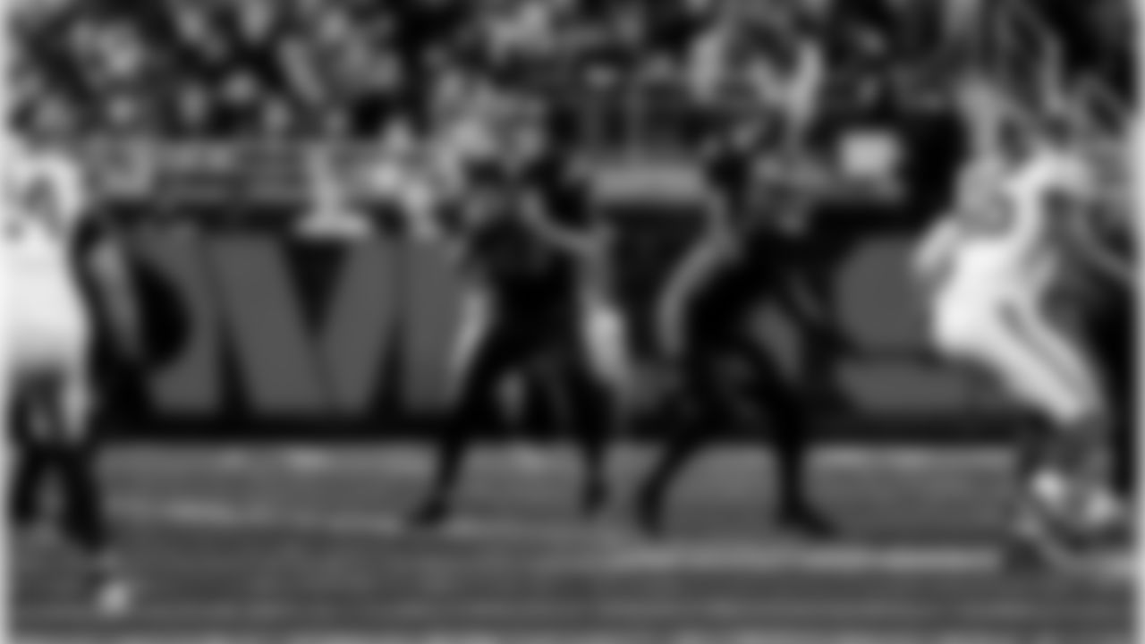 Detroit Lions quarterback Jared Goff (16) and Detroit Lions running back David Montgomery (5) during an NFL football game against the New York Giants on Sunday, Nov. 23, 2025 in Detroit. (Jeff Nguyen/Detroit Lions via AP)