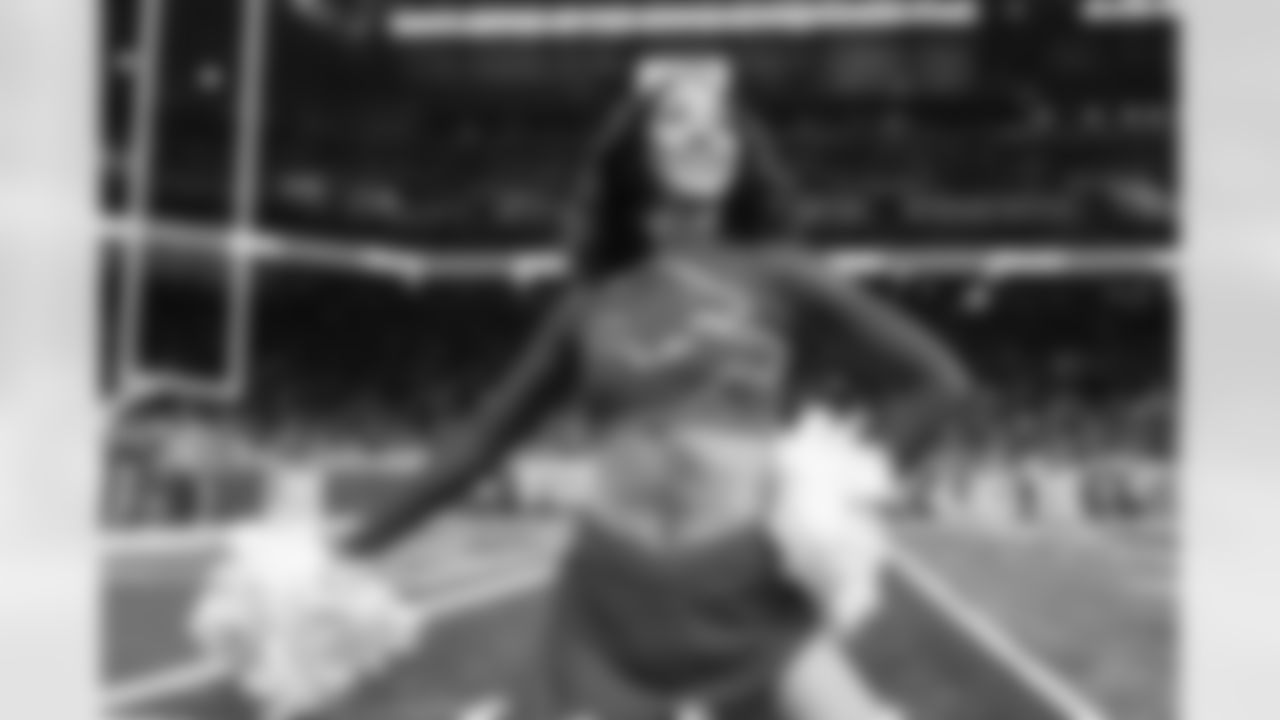 Detroit Lions Cheerleaders perform during an NFL football game against the Miami Dolphins on Saturday, Aug. 16, 2025 in Detroit. (Mike Ferdinande/Detroit Lions)