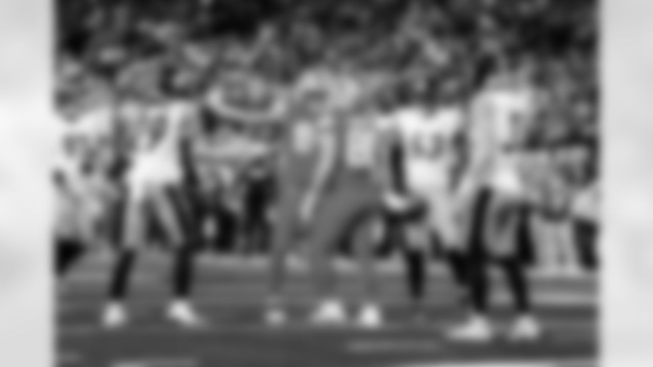 Detroit Lions tight end Shane Zylstra (84) and Detroit Lions tight end Anthony Firkser (86) during an NFL football game against the Pittsburgh Steelers on Sunday, Dec. 21, 2025 in Detroit. (Jeff Nguyen/Detroit Lions via AP)