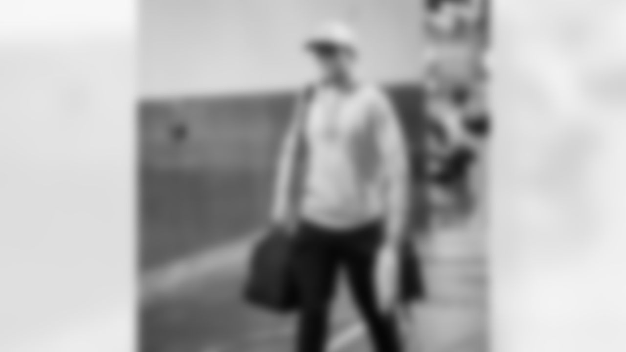 Detroit Lions kicker Jake Bates (39) arrives to an NFL football game against the Los Angeles Rams on Sunday, Dec. 14, 2025 in Inglewood, Calif. (Jeff Nguyen/Detroit Lions via AP)