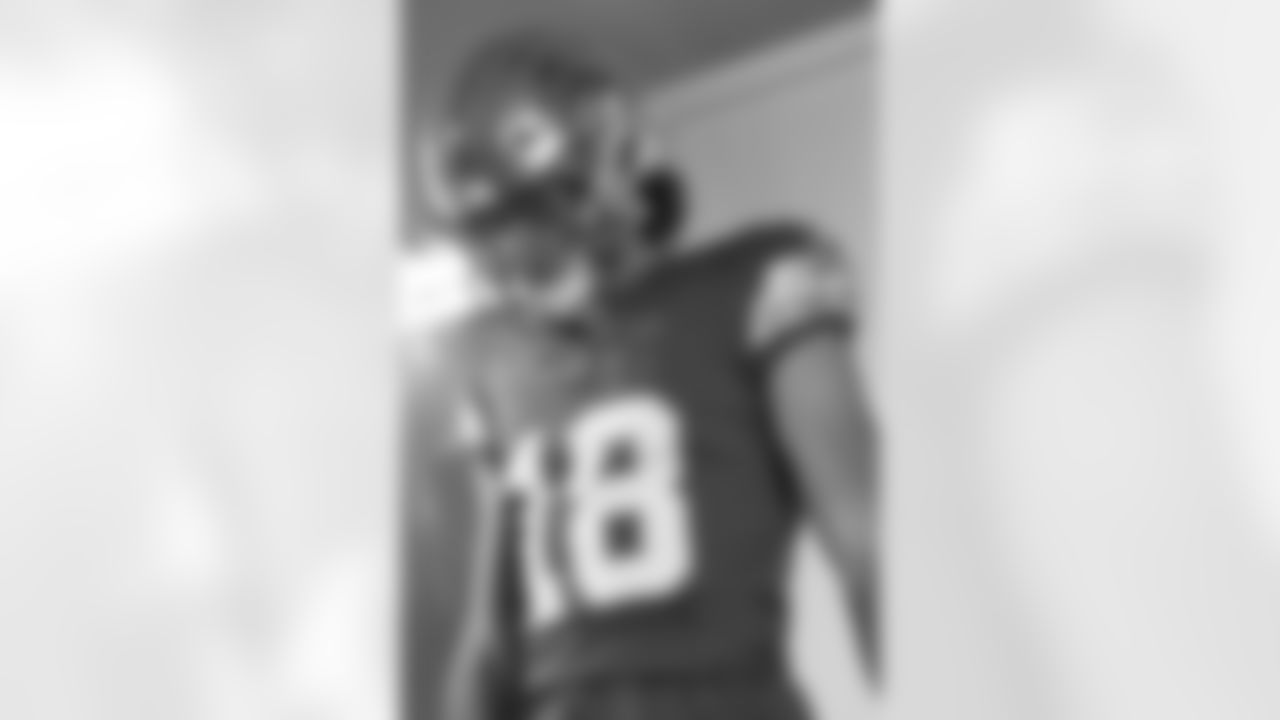 Detroit Lions wide receiver Isaac TeSlaa (18) poses for a portrait during the NFLPA Rookie Premiere on Saturday, May 17, 2025 in Thousand Oaks, Calif. (Melina Pizano/NFL)