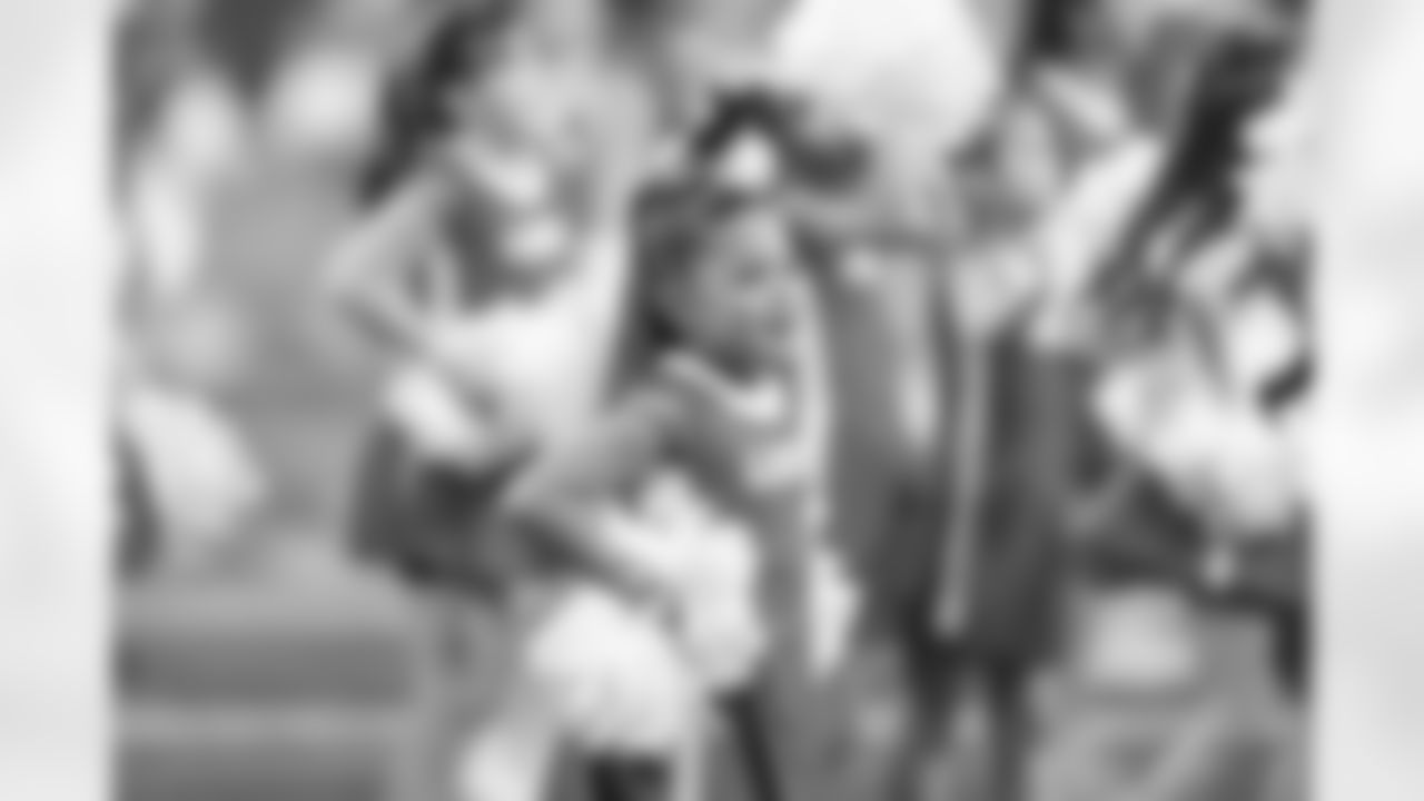 Detroit Lions Junior Cheer Clinic performs at halftime during an NFL football game against the Pittsburgh Steelers on Sunday, Dec. 21, 2025 in Detroit. (Jeff Nguyen/Detroit Lions via AP)