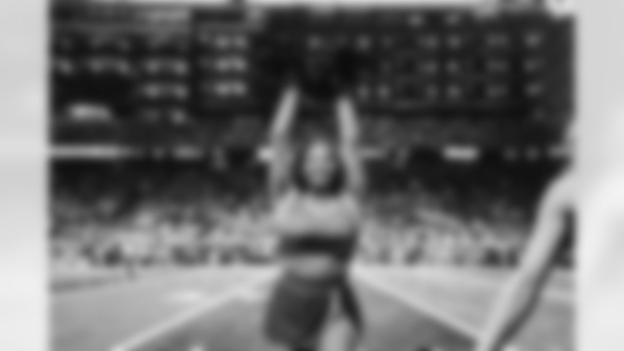 Detroit Lions Cheerleaders during an NFL football game against the New York Giants on Sunday, Nov. 23, 2025 in Detroit. (Stephanie VanWagoner/Detroit Lions)