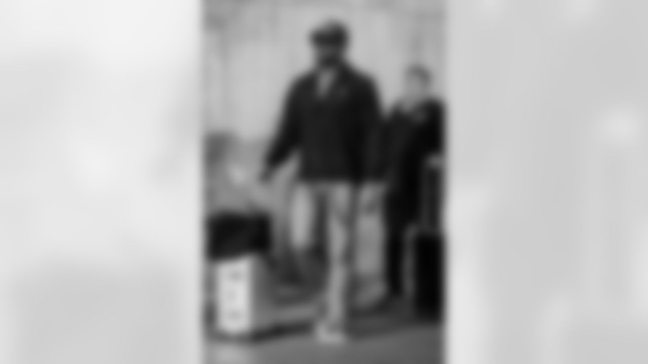 Detroit Lions linebacker Derrick Barnes (55) arrives before an NFL football game against the Kansas City Chiefs on Sunday, Oct. 12, 2025 in Kansas City, MO. (Jeff Nguyen/Detroit Lions via AP)