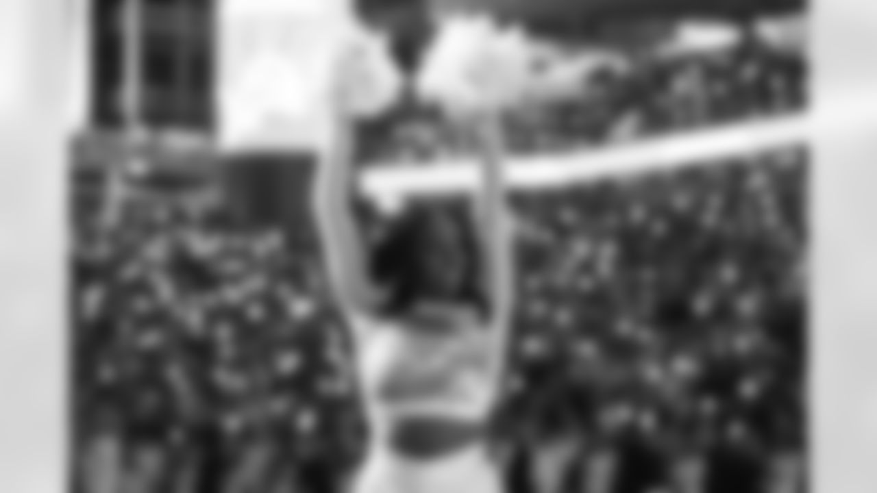 Detroit Lions Cheerleaders perform during an NFL football game against the Dallas Cowboys on Thursday, Dec. 4, 2025 in Detroit. (Mike Ferdinande/Detroit Lions)