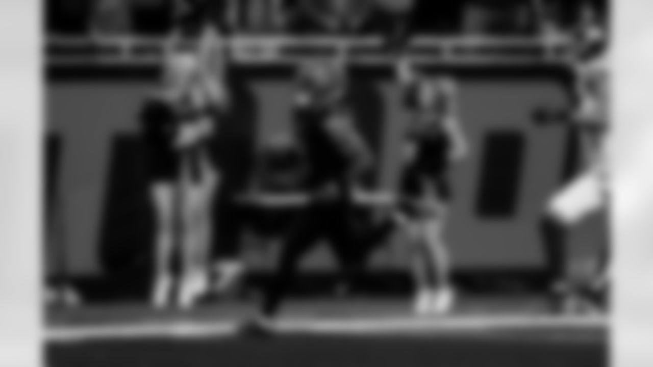 Detroit Lions running back Jahmyr Gibbs (0) scores a touchdown during an NFL football game against the New York Giants on Sunday, Nov. 23, 2025 in Detroit. (Jeff Nguyen/Detroit Lions via AP)