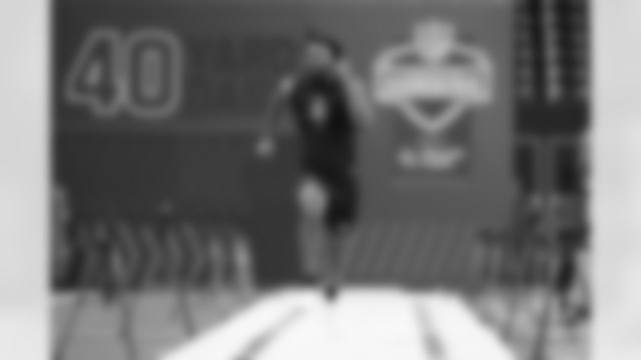 SMU tight end RJ Maryland (16) runs the 40-yard dash at the NFL football scouting combine in Indianapolis, Friday, Feb. 27, 2026. (AP Photo/Michael Conroy)