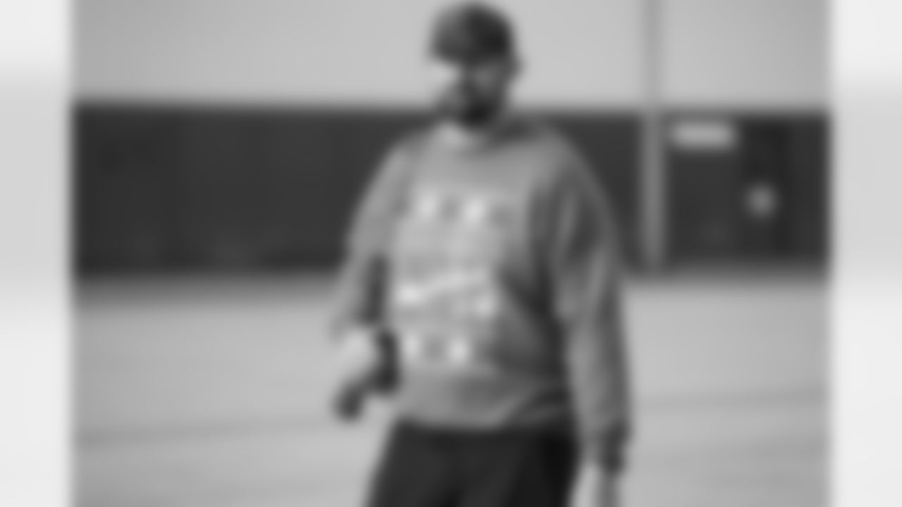 Detroit Lions tackle Dan Skipper (70) travels to Minneapolis on Dec. 24, 2025. (Jeff Nguyen/Detroit Lions via AP)