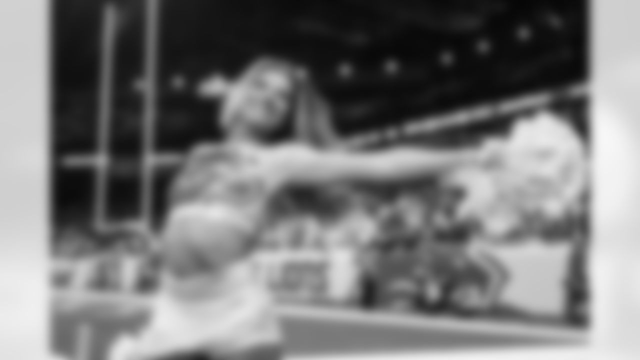 Detroit Lions Cheerleaders perform during an NFL football game against the Dallas Cowboys on Thursday, Dec. 4, 2025 in Detroit. (Mike Ferdinande/Detroit Lions)