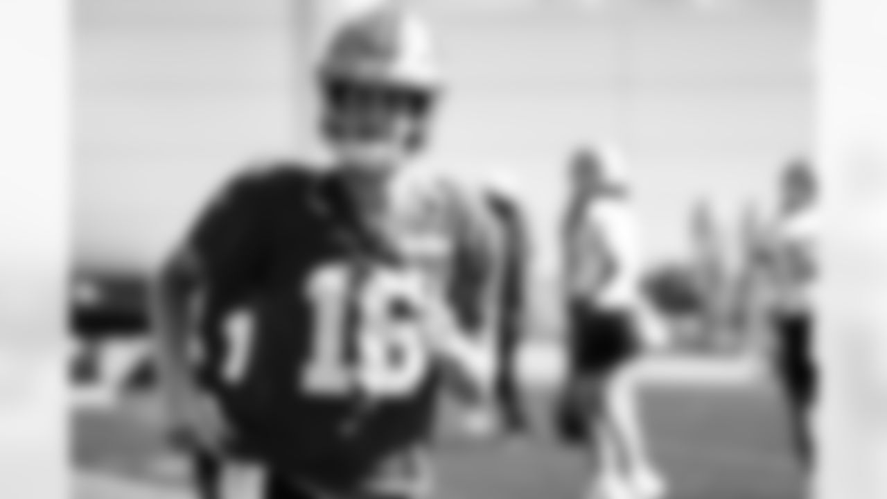 Detroit Lions quarterback Jared Goff (16) during practice at the Meijer Performance Center on Oct. 3, 2025 in Allen Park, Mich. (Jeff Nguyen/Detroit Lions)