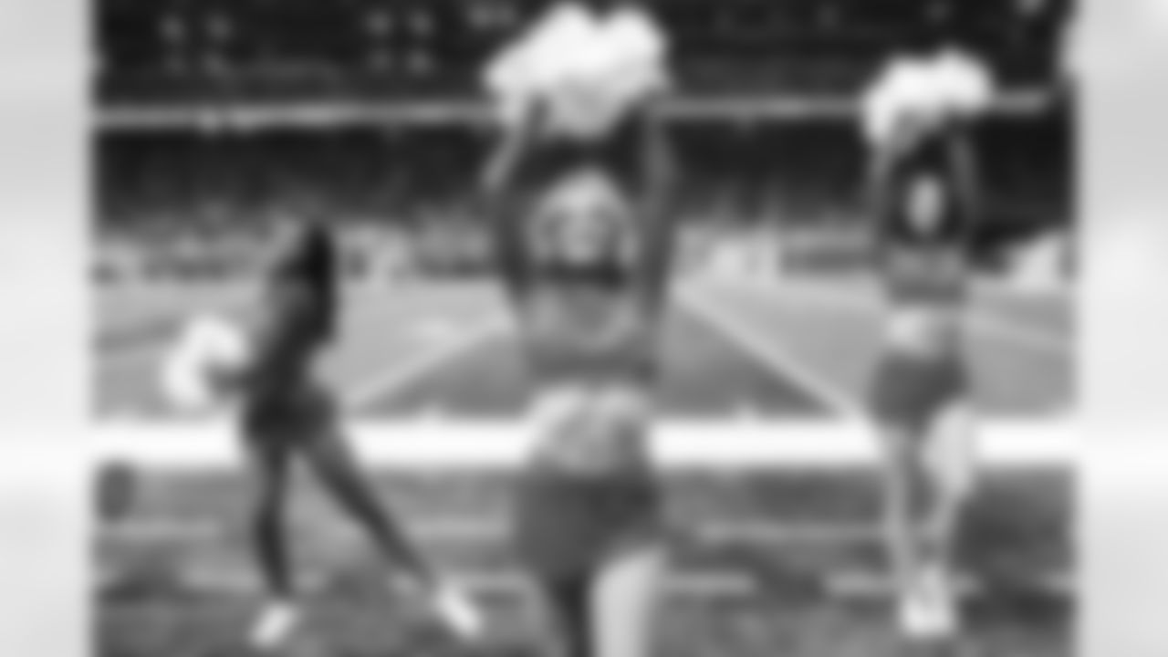 Detroit Lions Cheerleaders perform during an NFL football game against the Miami Dolphins on Saturday, Aug. 16, 2025 in Detroit. (Mike Ferdinande/Detroit Lions)