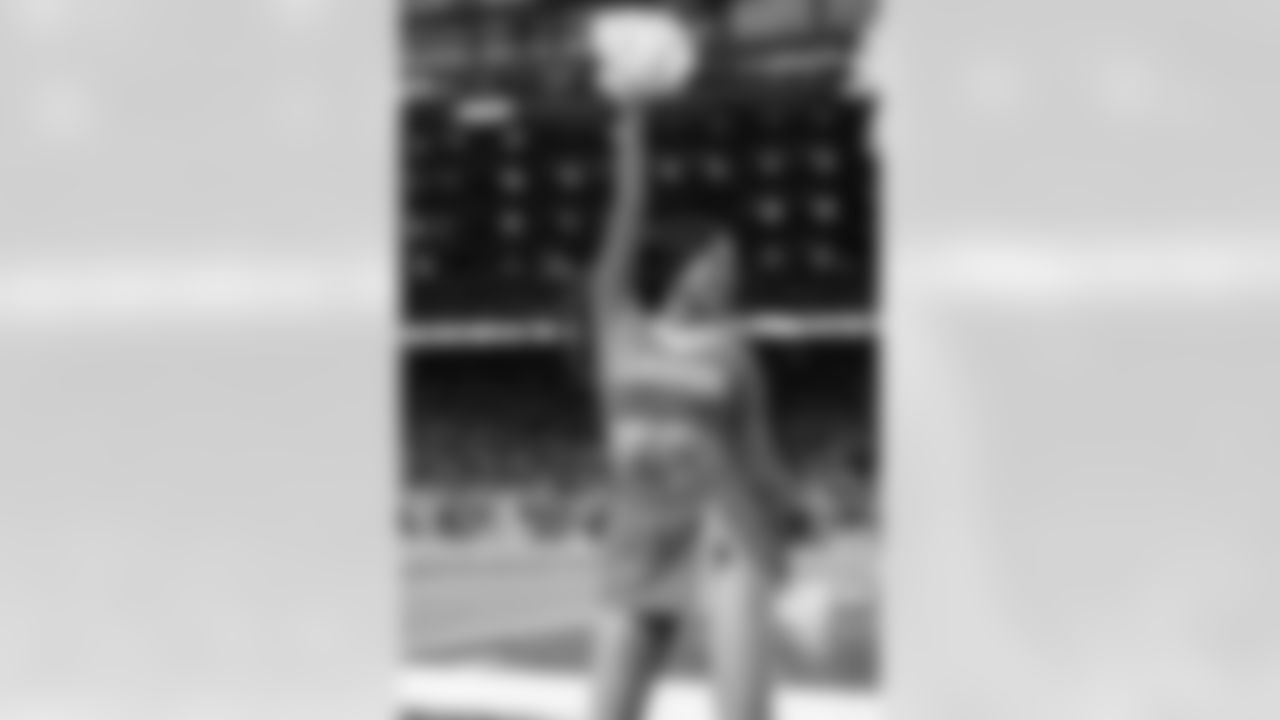 A Detroit Lions Cheerleader performs during an NFL football game against the Green Bay Packers on Thursday, Nov. 27, 2025 in Detroit. (Mike Ferdinande/Detroit Lions)