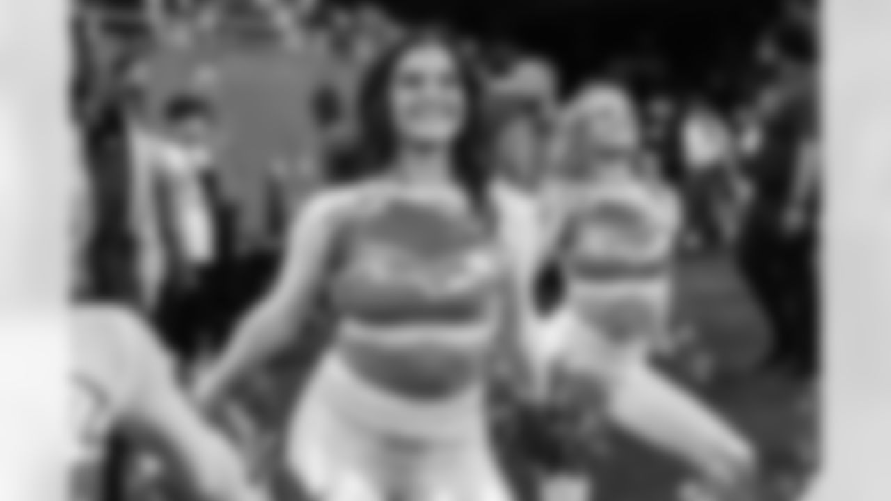 Detroit Lions Cheerleaders perform during an NFL football game against the Pittsburgh Steelers on Sunday, Dec. 21, 2025 in Detroit. (Mike Ferdinande/Detroit Lions)