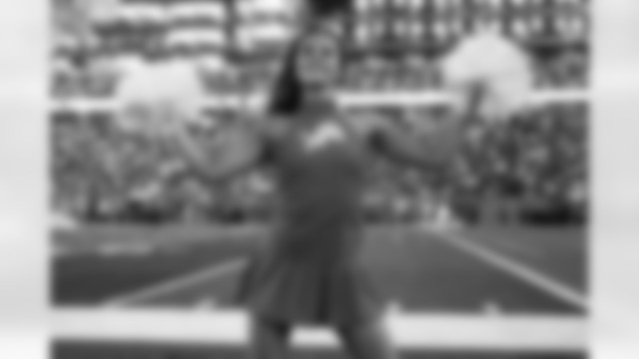 A Detroit Lions Cheerleader performs during an NFL football game against the Green Bay Packers on Thursday, Nov. 27, 2025 in Detroit. (Mike Ferdinande/Detroit Lions)