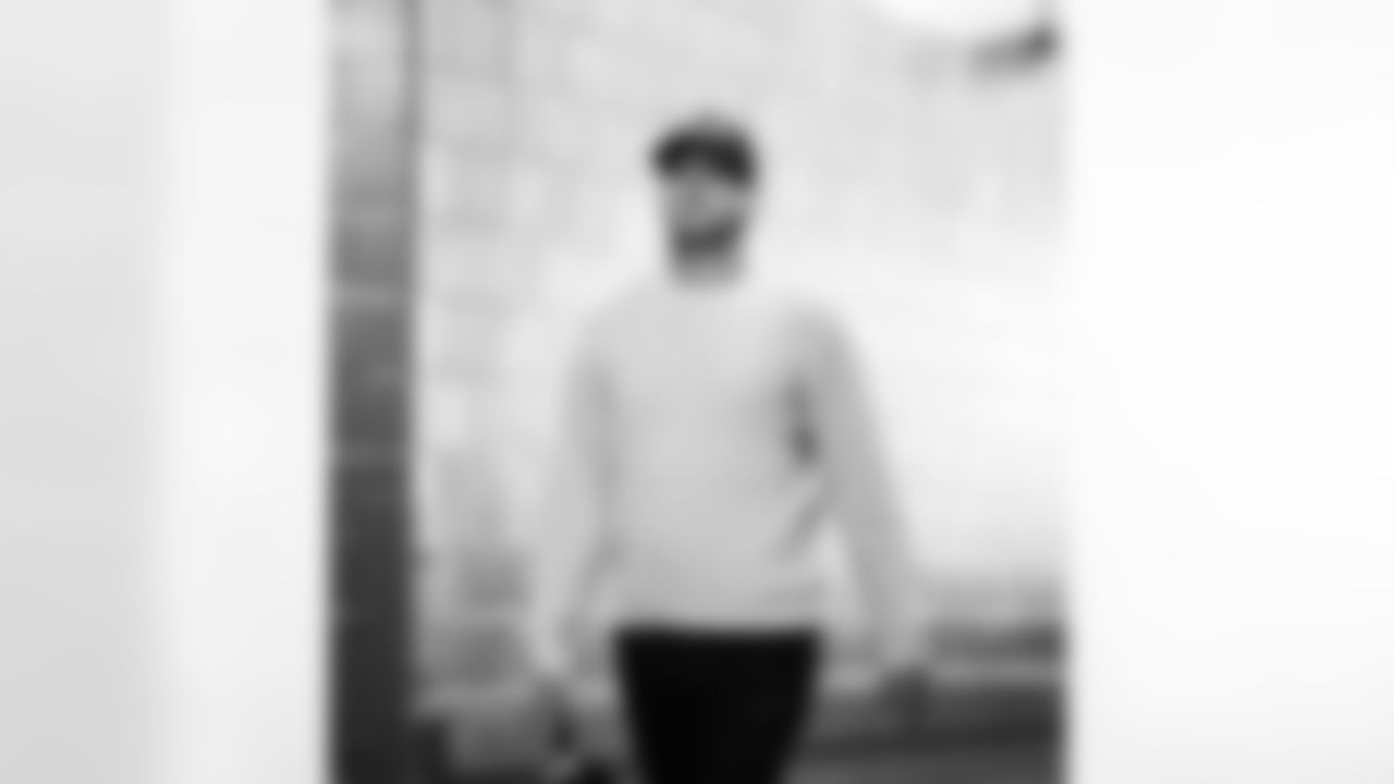 Detroit Lions quarterback Jared Goff (16) arrives to an NFL football game against the Washington Commanders on Sunday, Nov. 9, 2025 in Landover, Md. (Jeff Nguyen/Detroit Lions via AP)