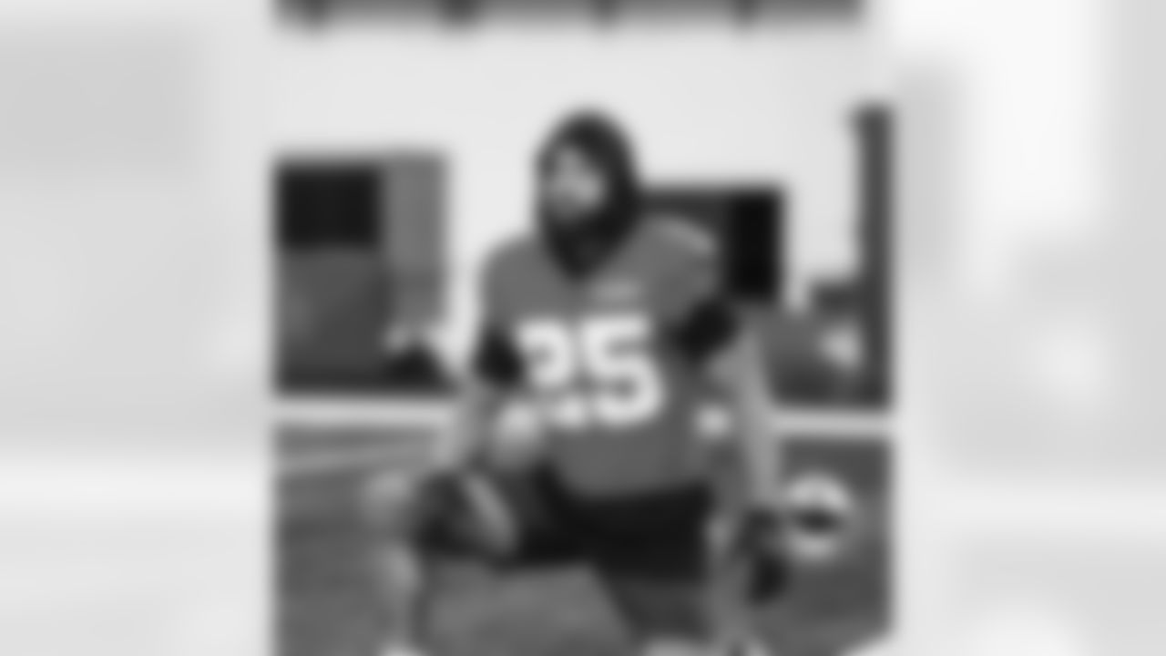 Detroit Lions running back Jacob Saylors (25) during practice at the Meijer Performance Center on Dec. 2, 2025 in Allen Park, Mich. (Jeff Nguyen/Detroit Lions)