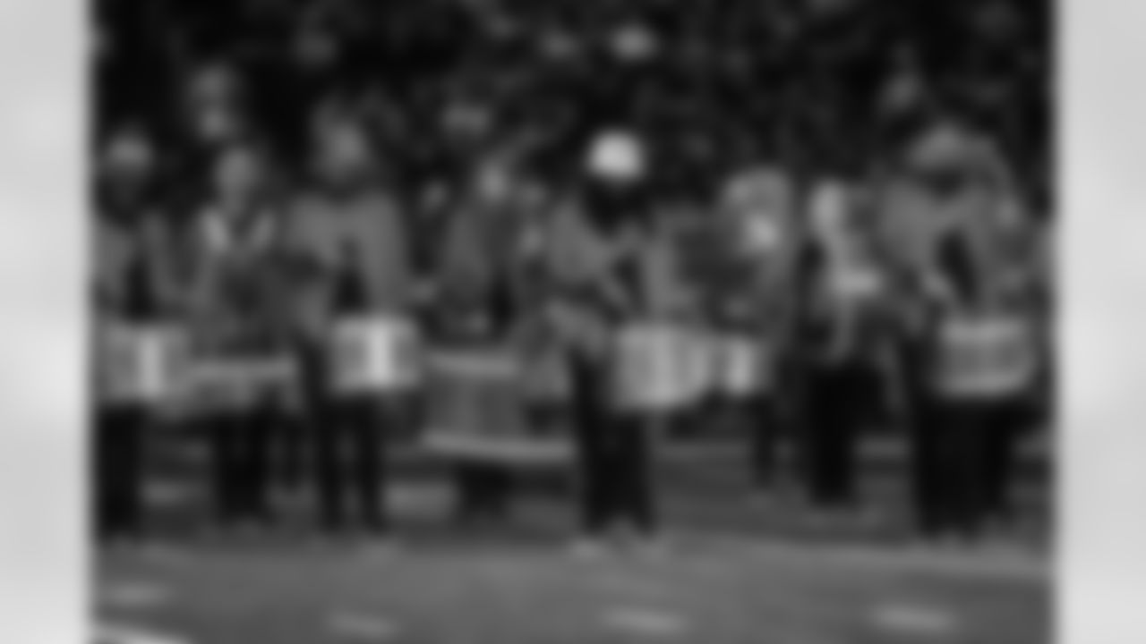 Halftime drum battle between Detroit Lions Honolulu Boom and Detroit Lions Cheerleaders vs. Minnesota Vikings Skol Line and Minnesota Vikings Cheerleaders during an NFL football game against the Minnesota Vikings on Sunday, Nov. 2, 2025 in Detroit. (Mike Ferdinande/Detroit Lions)