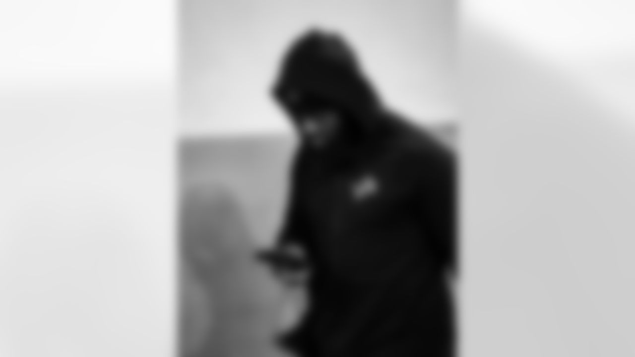 Detroit Lions cornerback Amik Robertson (21) arrives to an NFL football game against the Los Angeles Rams on Sunday, Dec. 14, 2025 in Inglewood, Calif. (Jeff Nguyen/Detroit Lions via AP)