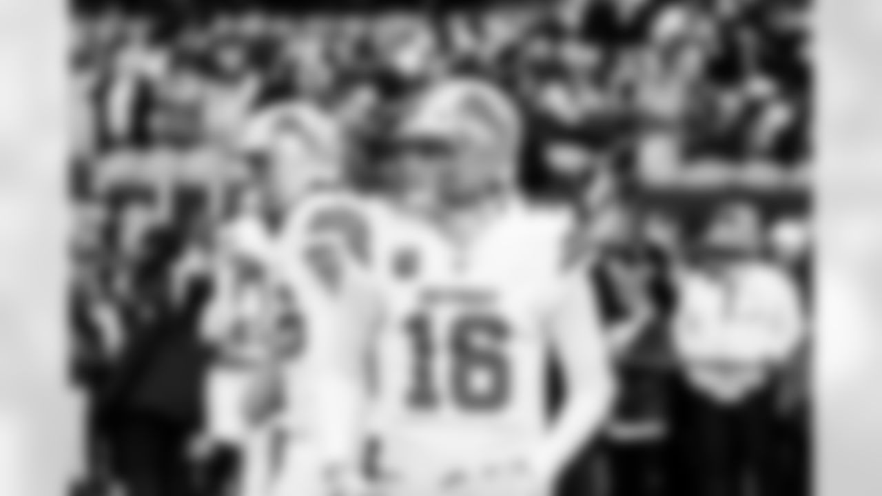 Detroit Lions quarterback Jared Goff (16) before an NFL football game against the Chicago Bears on Sunday, Jan. 4, 2026 in Chicago. (Jeff Nguyen/Detroit Lions via AP)