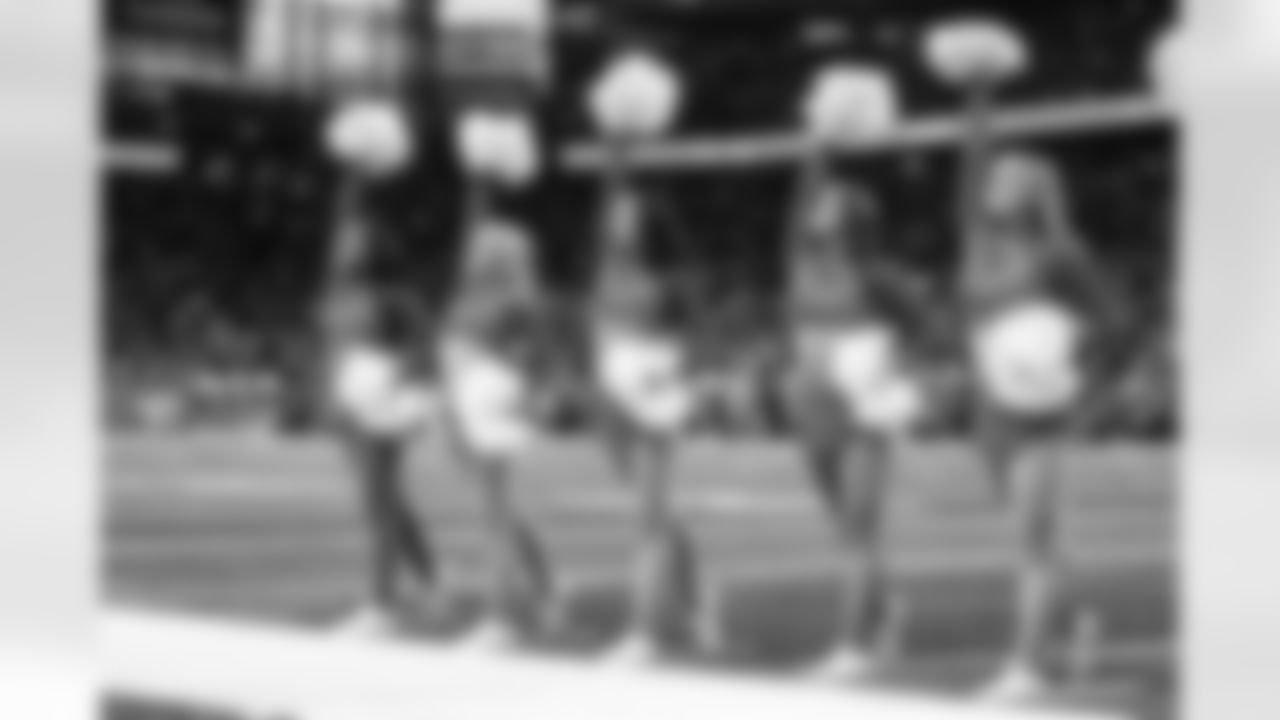 Detroit Lions Cheerleaders perform during an NFL football game against the Minnesota Vikings on Sunday, Nov. 2, 2025 in Detroit. (Mike Ferdinande/Detroit Lions)