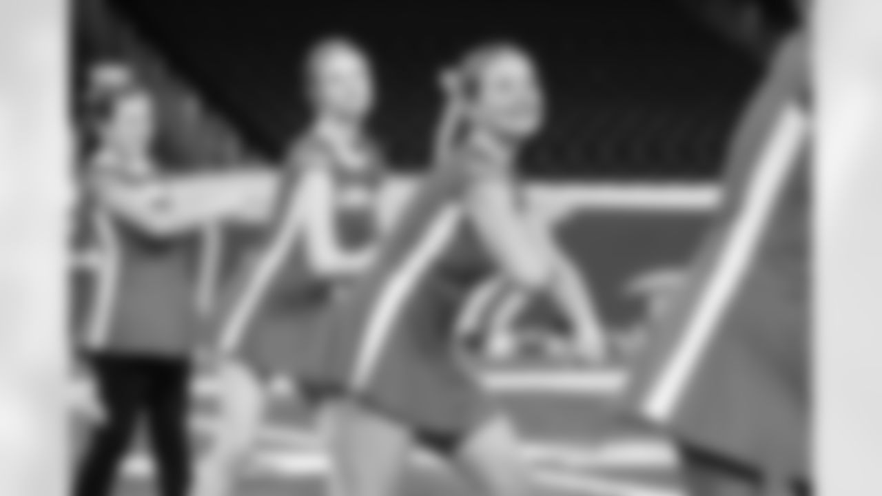 Participants during the junior cheer clinic at Ford Field on Dec. 7, 2025 in Detroit. (Mike Ferdinande/Detroit Lions)