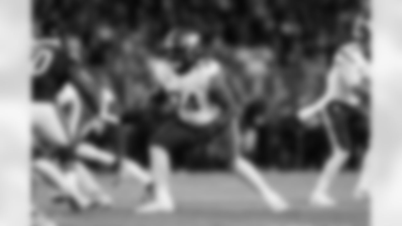 LG Donovan Jackson
Backed up by Joe Huber
(AP Photo/Joe Robbins)