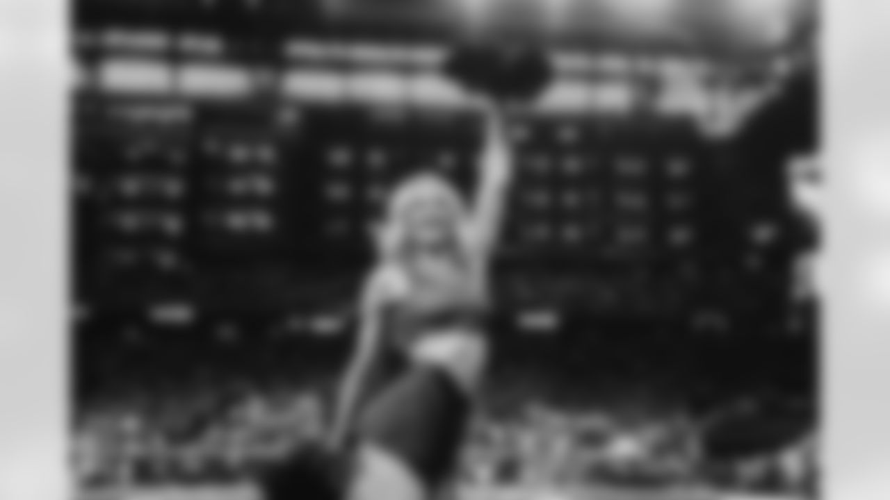 Detroit Lions Cheerleaders during an NFL football game against the New York Giants on Sunday, Nov. 23, 2025 in Detroit. (Stephanie VanWagoner/Detroit Lions)