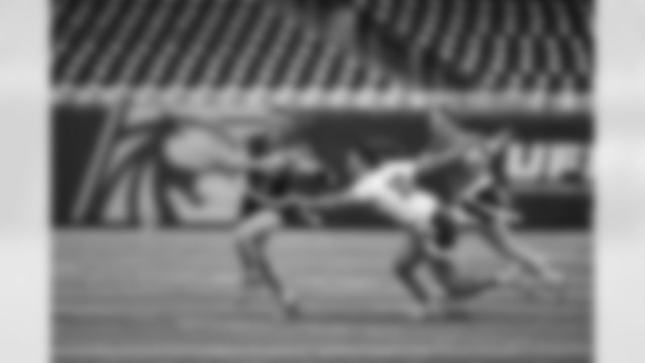 St. Joseph (#6) v Gibraltar Carlson (#7) during the Michigan Girls High School Flag Football state championship at Ford Field on June 1, 2025 in Detroit. (Carl Jones II/Detroit Lions)