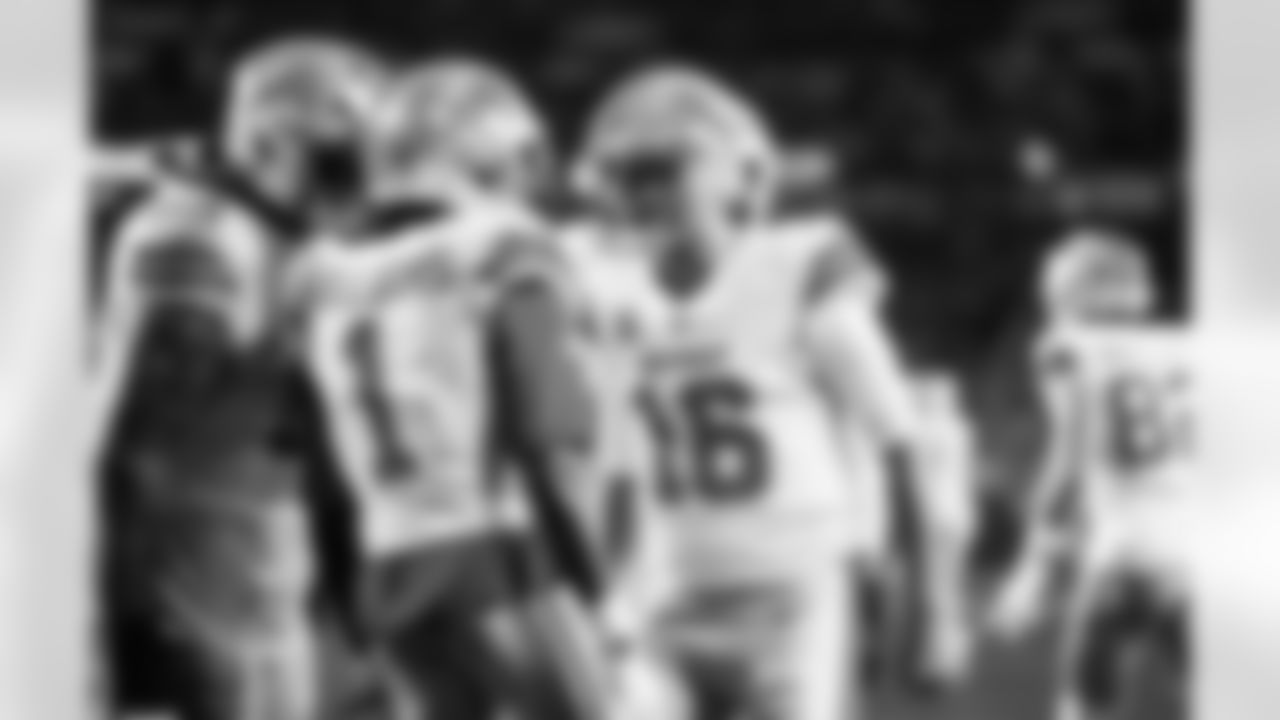 Detroit Lions offensive lineman Tate Ratledge (69), Detroit Lions wide receiver Jameson Williams (1) and Detroit Lions quarterback Jared Goff (16) during an NFL football game against the Washington Commanders on Sunday, Nov. 9, 2025 in Landover, Md. (Jeff Nguyen/Detroit Lions via AP)