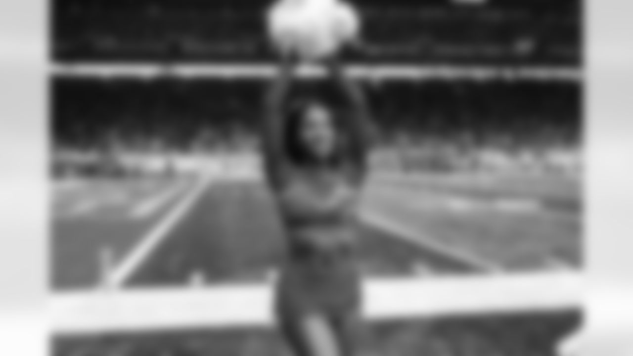 Detroit Lions Cheerleaders perform during an NFL football game against the Miami Dolphins on Saturday, Aug. 16, 2025 in Detroit. (Mike Ferdinande/Detroit Lions)