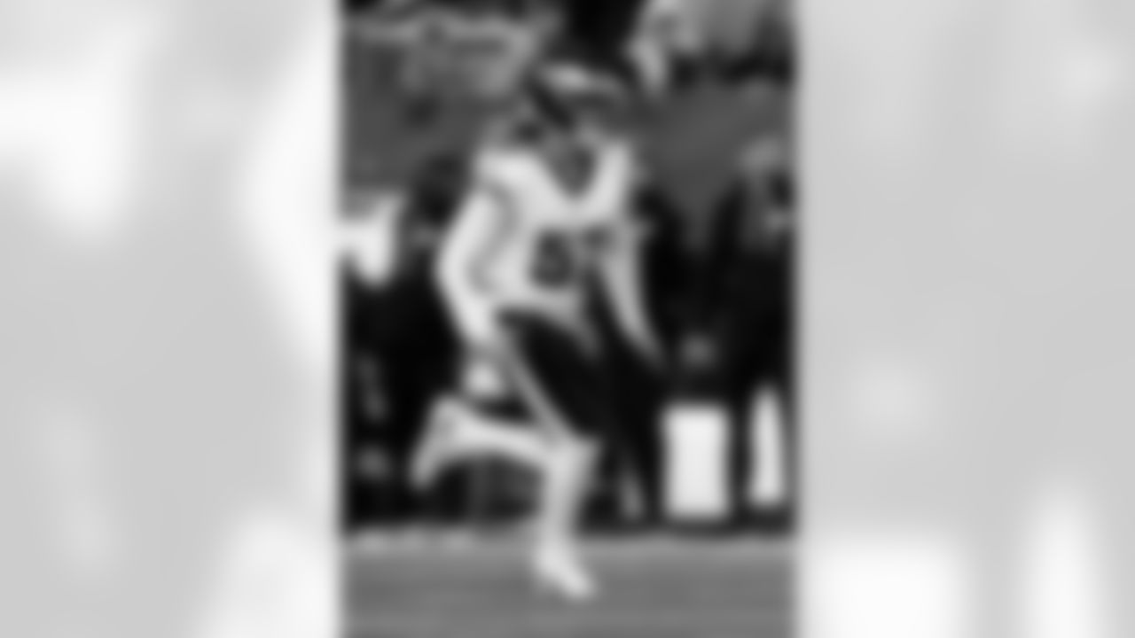 LS Cal Adomitis

(AP Photo/Adam Hunger)