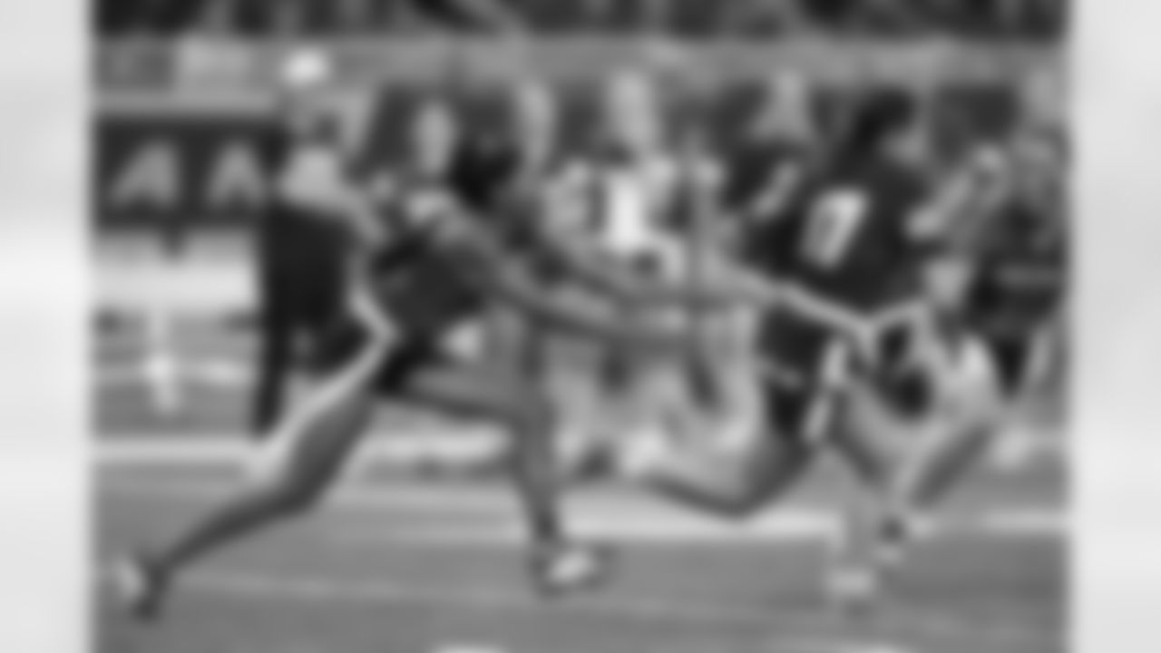 Clawson (#2) v Gibraltar Carlson (#7) during the Michigan Girls High School Flag Football state championship at Ford Field on June 1, 2025 in Detroit. (Carl Jones II/Detroit Lions)