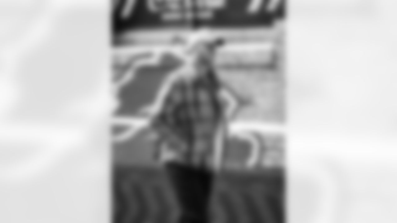 Detroit Lions quarterback Jared Goff (16) arrives to an NFL football game against the Green Bay Packers on Thursday, Nov. 27, 2025 in Detroit. (Jeff Nguyen/Detroit Lions via AP)