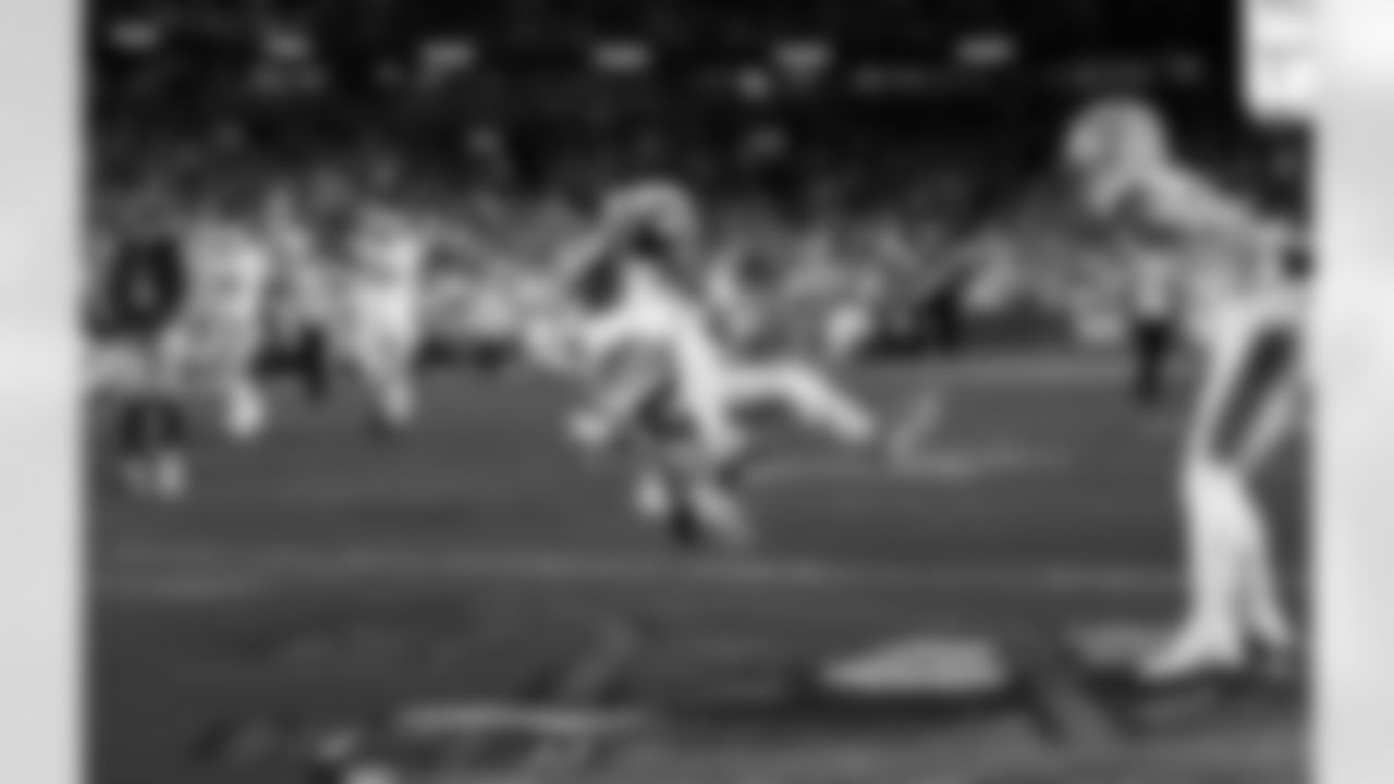 Detroit Lions wide receiver Jameson Williams (1) scores a touchdown during an NFL football game against the Washington Commanders on Sunday, Nov. 9, 2025 in Landover, Md. (Jeff Nguyen/Detroit Lions via AP)