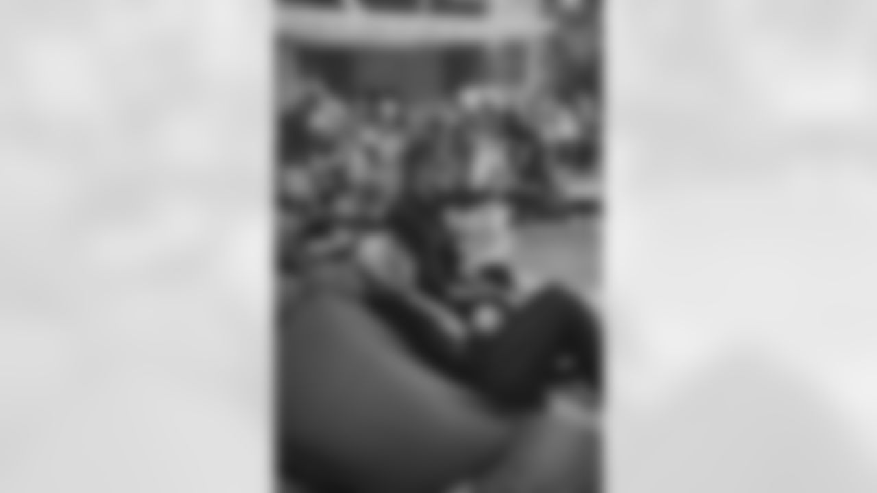 Fans attend a Thanksgiving game watch party on Thursday, Nov. 27, 2025 in São Paulo, Brasil. (Gabriel Alacette/Detroit Lions via AP)