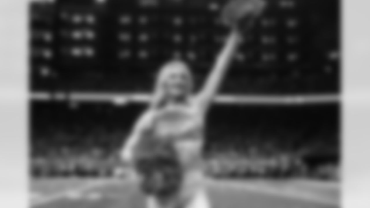 Detroit Lions Cheerleaders perform during an NFL football game against the Pittsburgh Steelers on Sunday, Dec. 21, 2025 in Detroit. (Mike Ferdinande/Detroit Lions)