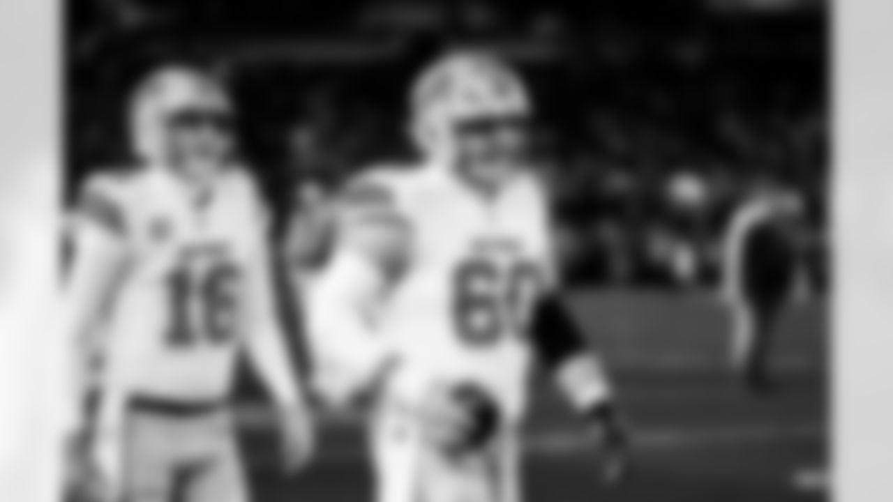 Detroit Lions offensive lineman Graham Glasgow (60) before an NFL football game against the Philadelphia Eagles on Sunday, Nov. 16, 2025 in Philadelphia. (Jeff Nguyen/Detroit Lions via AP)