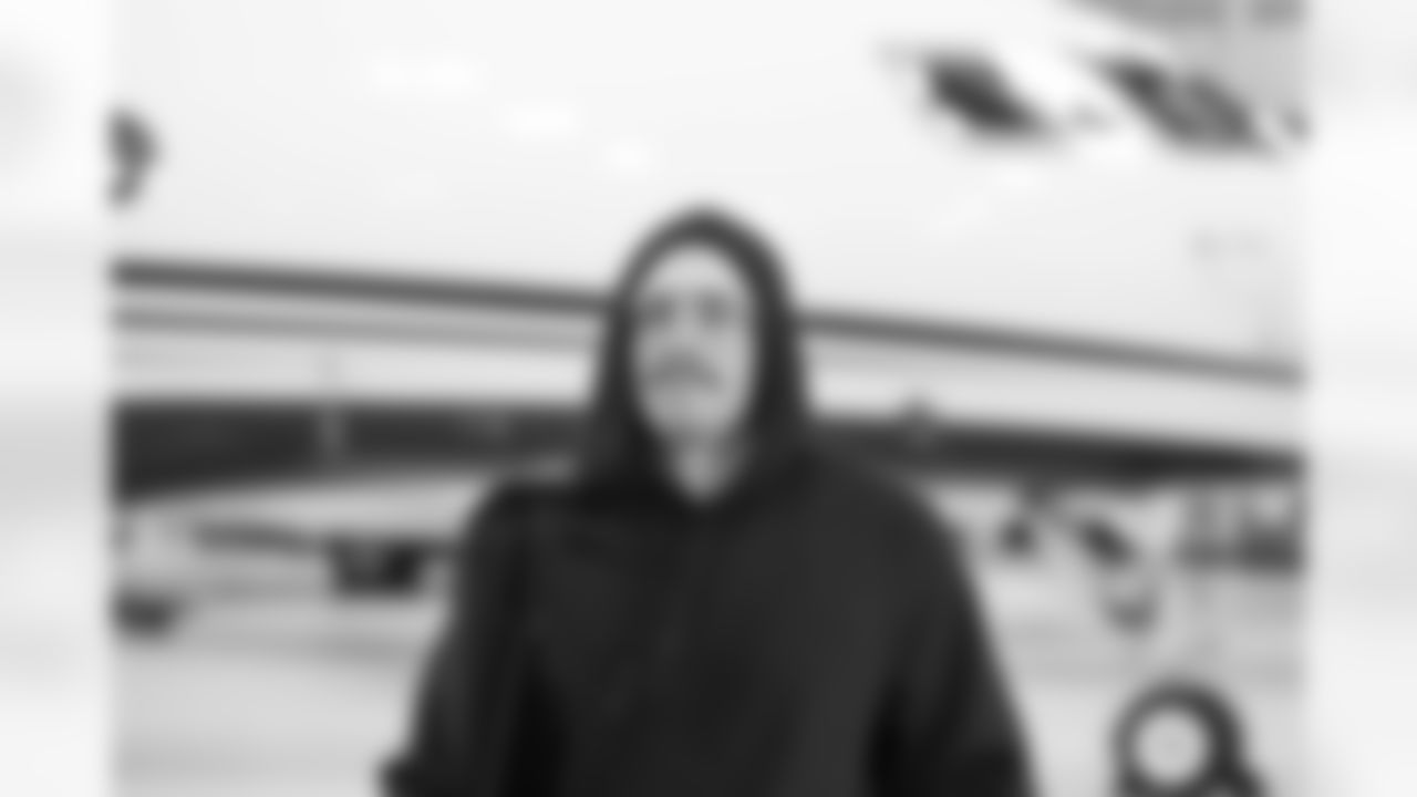 Detroit Lions linebacker Malcolm Rodriguez (44) travels to Los Angeles on Nov. 13, 2025. (Jeff Nguyen/Detroit Lions via AP)