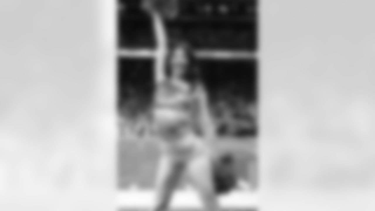 Detroit Lions Cheerleaders perform during an NFL football game against the Pittsburgh Steelers on Sunday, Dec. 21, 2025 in Detroit. (Mike Ferdinande/Detroit Lions)