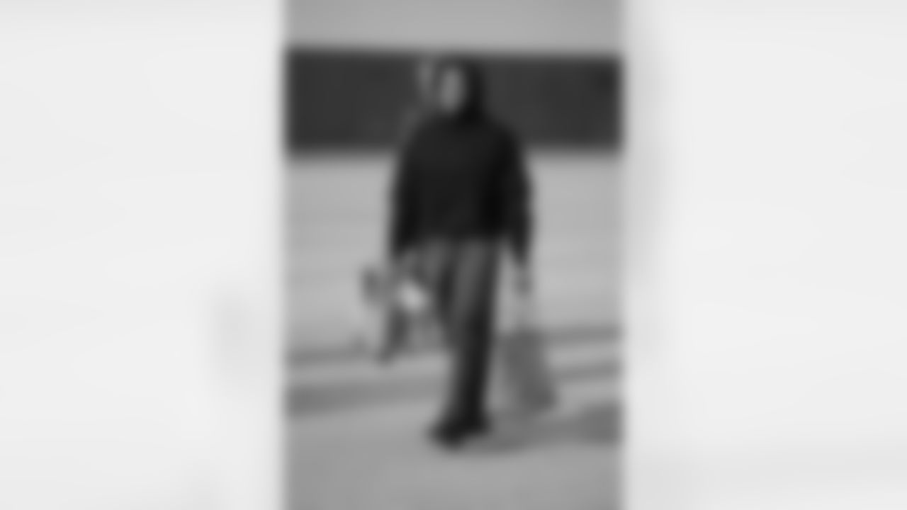 Detroit Lions linebacker Derrick Barnes (55) travels to Minneapolis on Dec. 24, 2025. (Jeff Nguyen/Detroit Lions via AP)