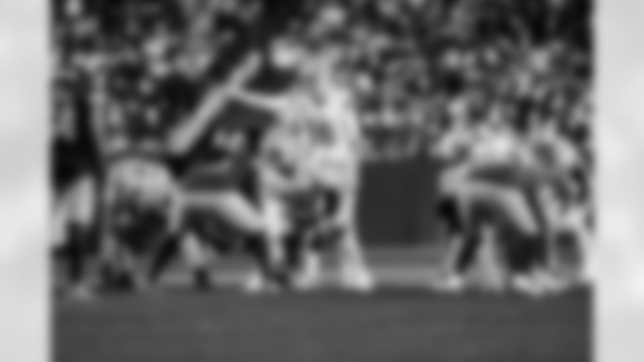 Detroit Lions offensive lineman Tate Ratledge (69), Detroit Lions offensive lineman Graham Glasgow (60), Detroit Lions quarterback Jared Goff (16), and Detroit Lions guard Kayode Awosika (74) during an NFL football game against the Washington Commanders on Sunday, Nov. 9, 2025 in Landover, Md. (Jeff Nguyen/Detroit Lions via AP)