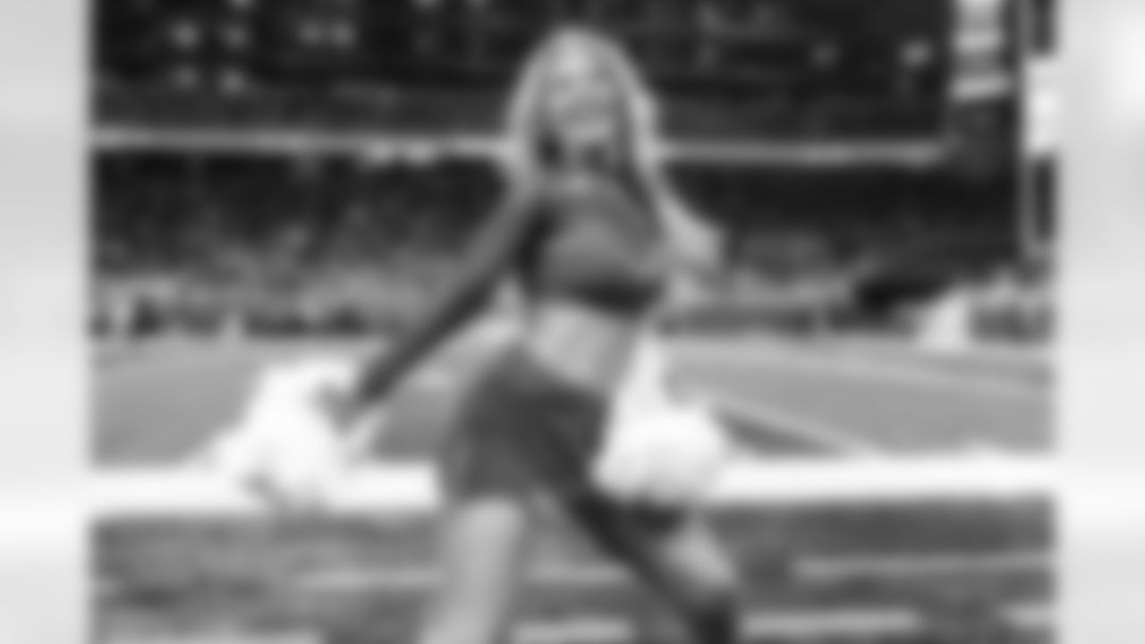Detroit Lions Cheerleaders perform during an NFL football game against the Miami Dolphins on Saturday, Aug. 16, 2025 in Detroit. (Mike Ferdinande/Detroit Lions)