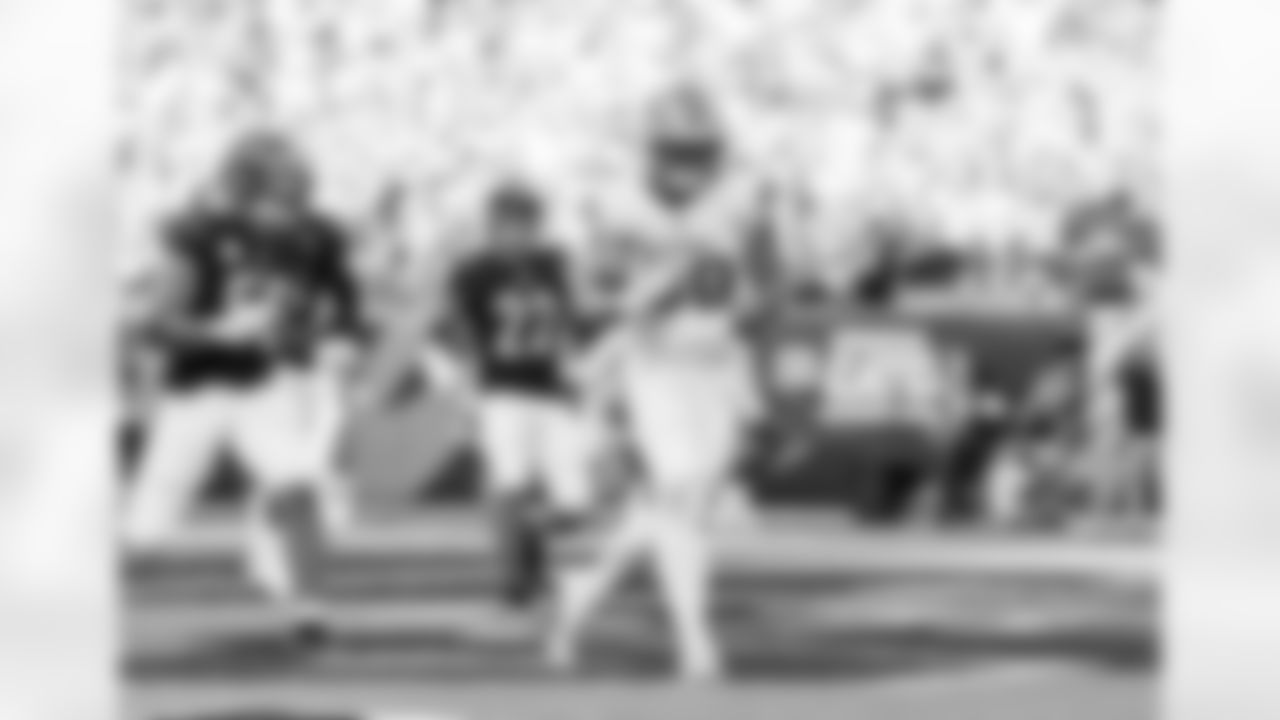 Detroit Lions tight end Brock Wright (89) scores a touchdown during an NFL football game against the Cincinnati Bengals on Sunday, Oct. 5, 2025 in Cincinnati. (Jeff Nguyen/Detroit Lions via AP)