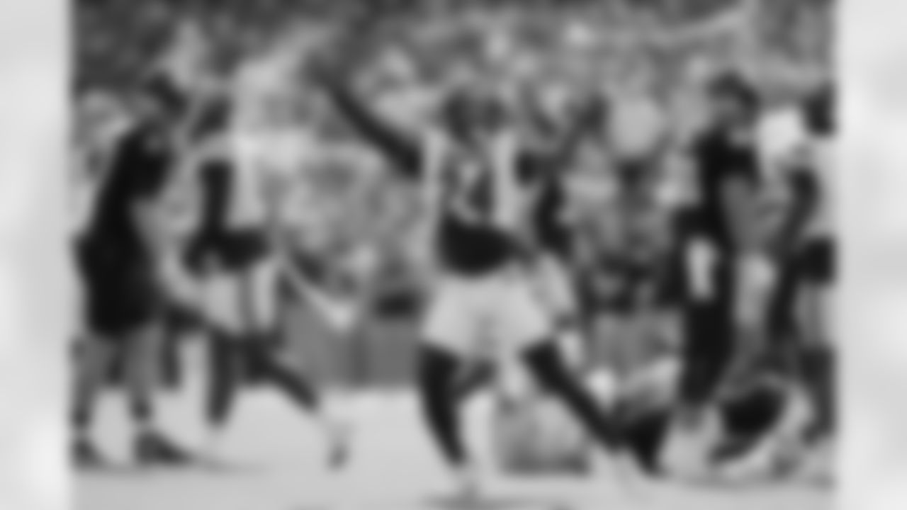 South Carolina S Jalon Kilgore (24)