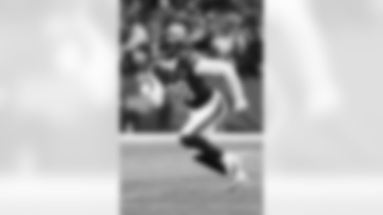 DL Montez Sweat

Backed up by Dominique Robinson

(AP Photo/Kamil Krzaczynski)