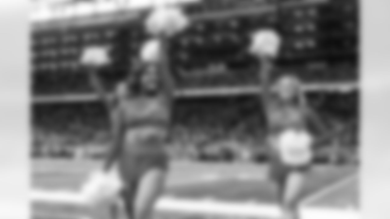 Detroit Lions Cheerleaders perform during an NFL football game against the Minnesota Vikings on Sunday, Nov. 2, 2025 in Detroit. (Mike Ferdinande/Detroit Lions)